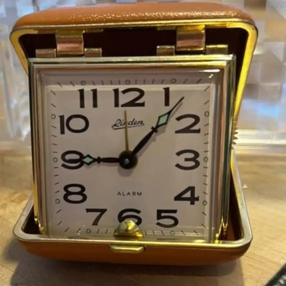 Vintage Linden Travel Alarm Clock Brown Clamshell Wind Up‎ Japan